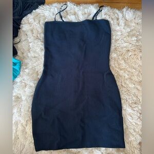 Aritzia Babaton knit sculpt dress